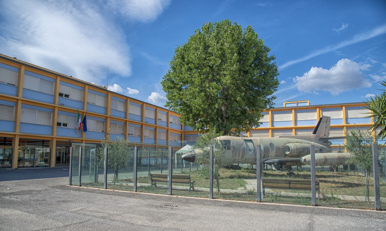 Le scuole superiori di Ostia